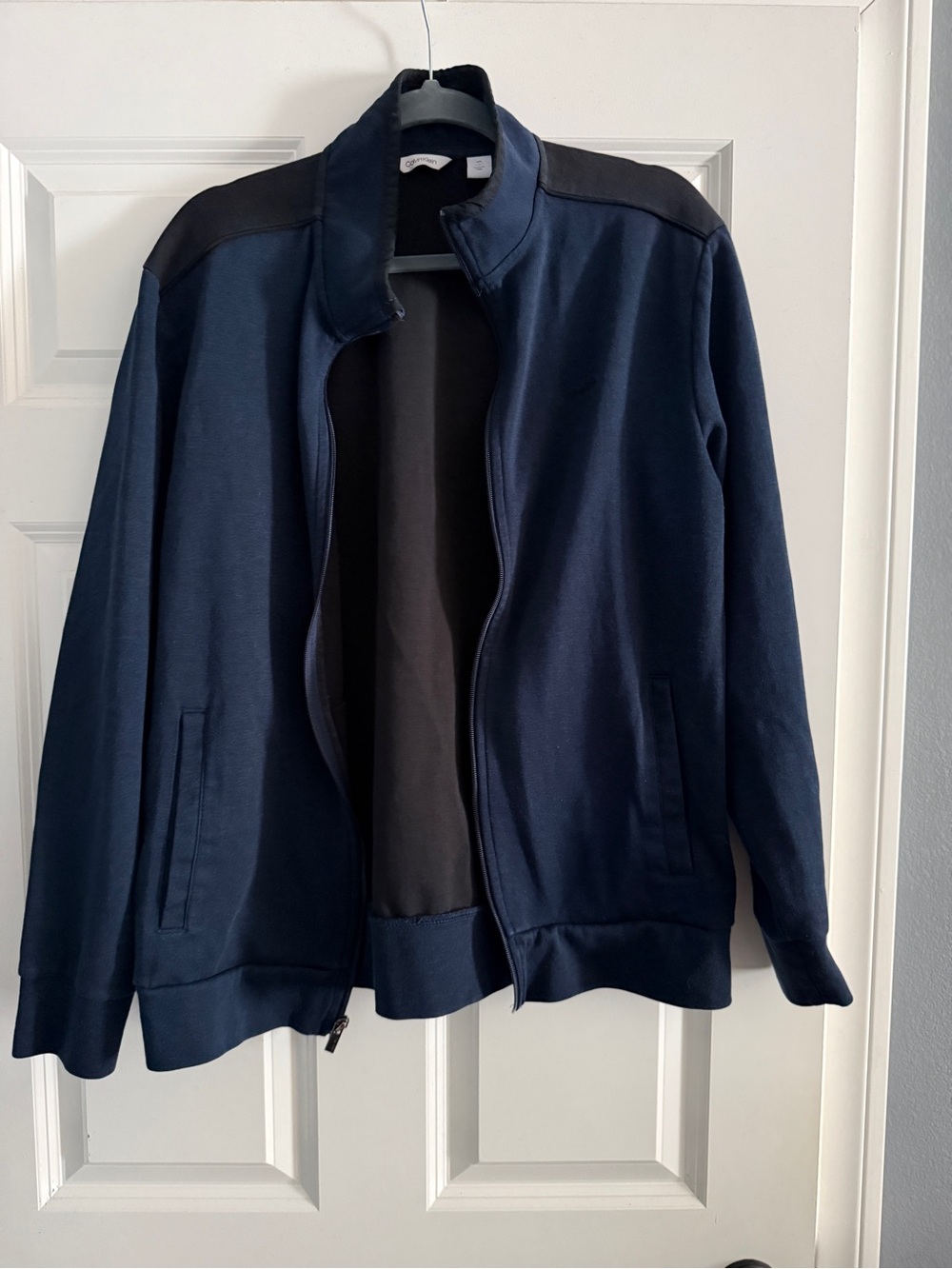 Calvin Klein Men's Navy Blue Jacket with Contrast Shoulders